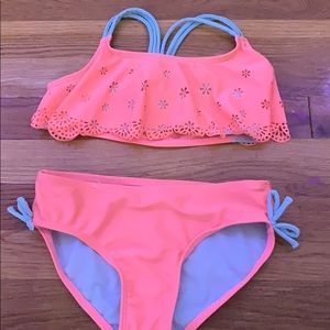 Cat and Jack bikini in great condition! Size 7/8